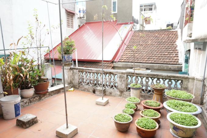 Budget two bedrooms apartment to rent in Hai Ba Trung district, close to Vincom mall center