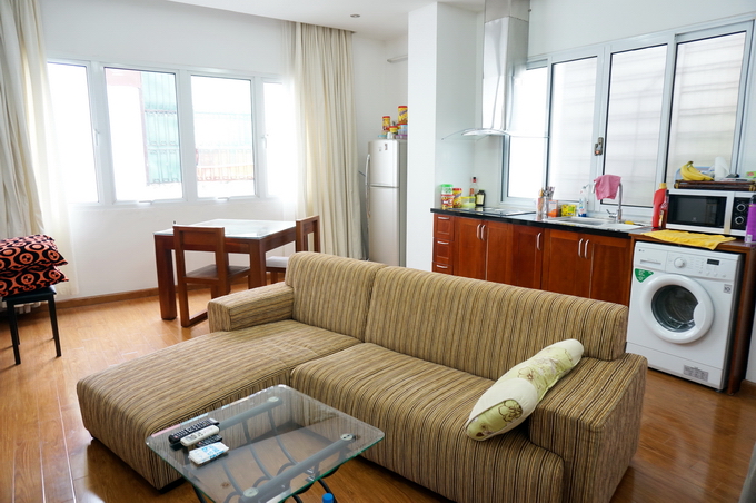 Beautiful one bedroom apartment for rent on Van Ho street, Hai Ba Trung, good layout, clean and bright