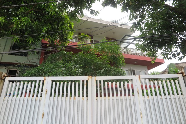 Unique Villa for rent in Long Bien, furnished in western style and large garden