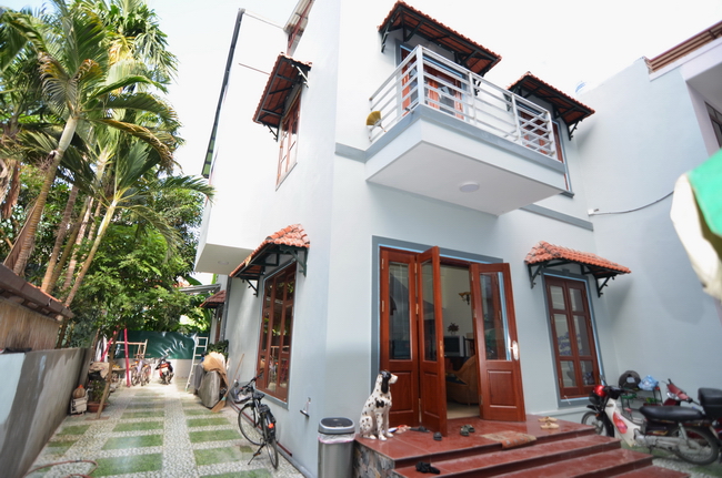 Brand new two-Storey Home located on Dang Thai Mai street, Tay Ho district, spacious garden, two bedrooms