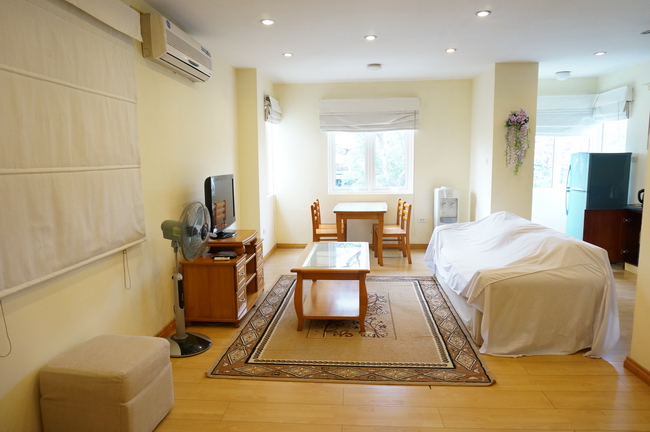 Hai Ba Trung district – A beautiful and high quality furniture serviced apartment on Lo Duc street, 24/7 security