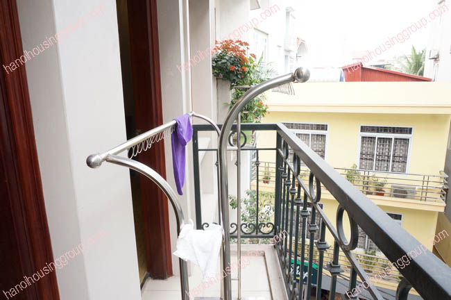 Hanoi – A beautiful serviced apartment on the high floor of the resident leasing building on Tran Duy Hung street
