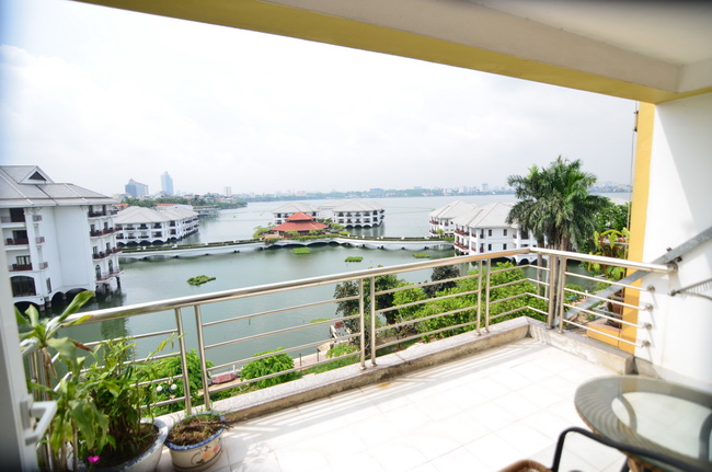 Facing the west lake, a beautiful one bedroom apartment in Nghi Tam Village, big balcony front of the lake
