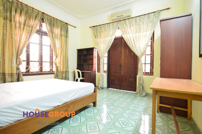 A great six bedrooms with six balconies house for rent on Dao Tan street, spacious rooftop terrace, full furniture