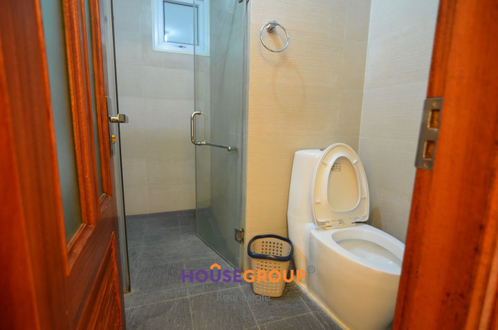 Brand new one bedroom apartment for rent on Tran Phu street, Ba Dinh district, fully furnished