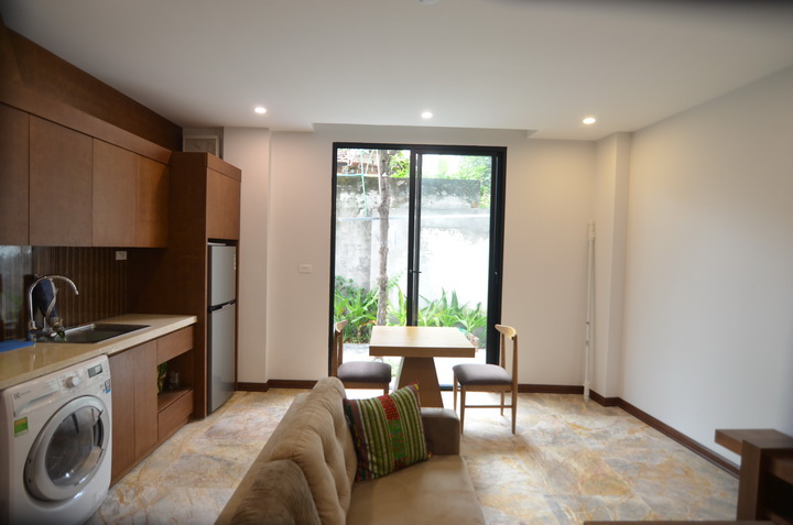 Apartment for rent on Xuan Dieu street, Tay Ho/West lake; One bedroom; Fully furnished; Nice backyard