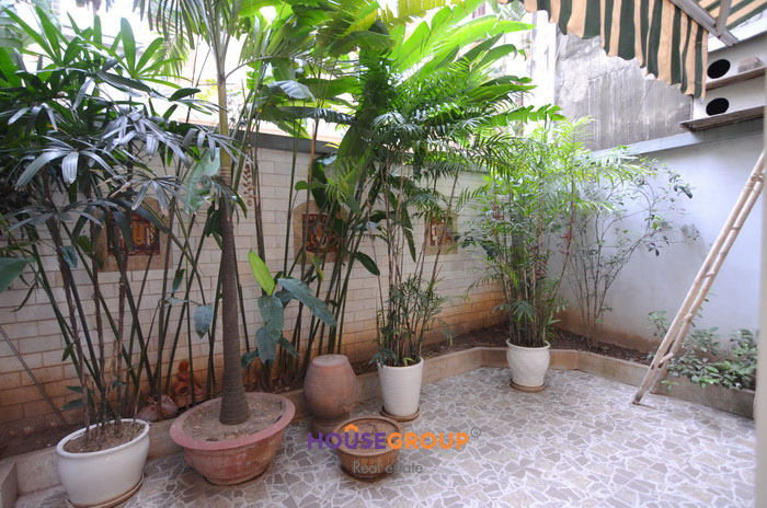 Partly furnished house for rent in Tay Ho Hanoi having a nice back yard