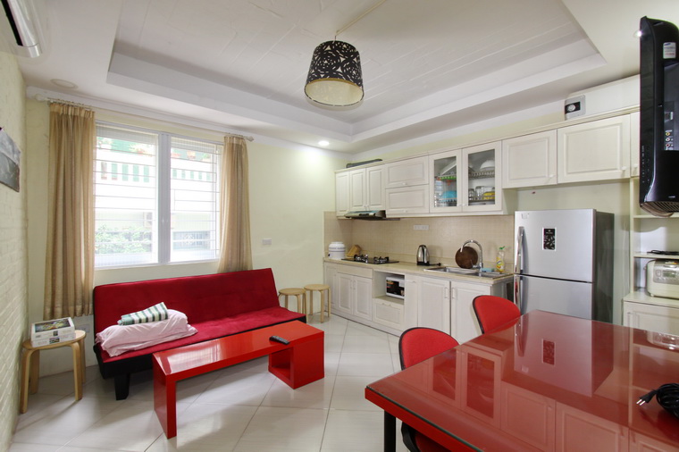 Apartment for rent in Tay Ho has a lot of characters and fully furnished
