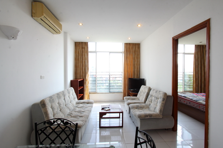 Cheap 02 bedrooms apartment for rent in Tay Ho west lake Hanoi