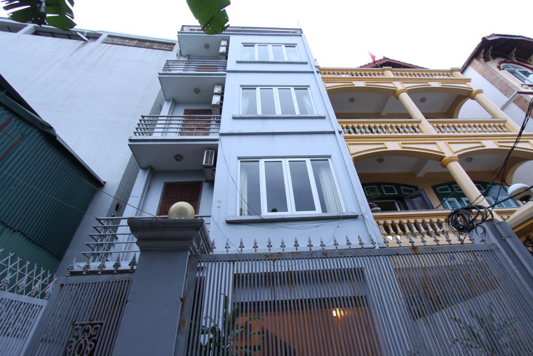 Hanoi Housing rent a beautiful house in Tay Ho West lake