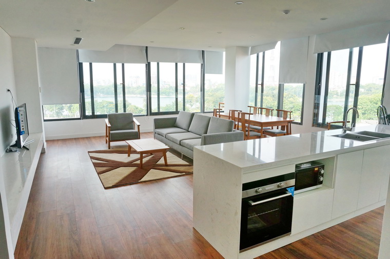 Western style and stunning lake view apartment for rent in Dong Da
