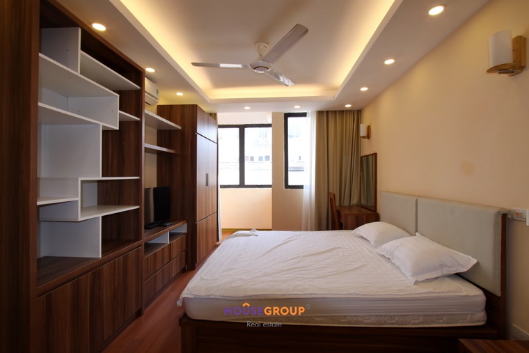 Full of natural light apartment for rent in Tay Ho Hanoi