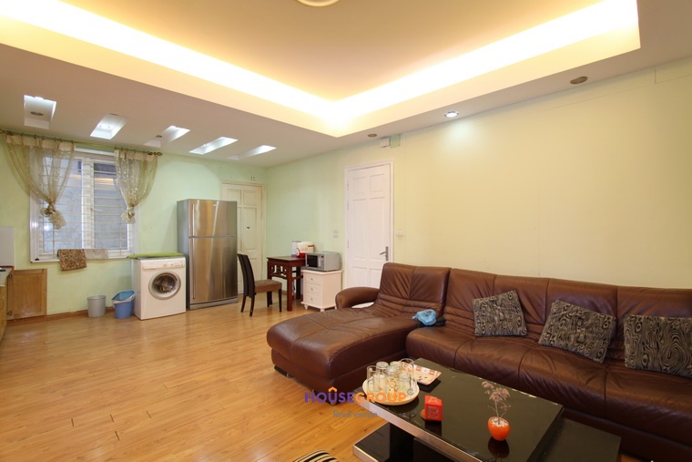 Pretty charming 2-bedrooms apartment for rent in Ba Dinh