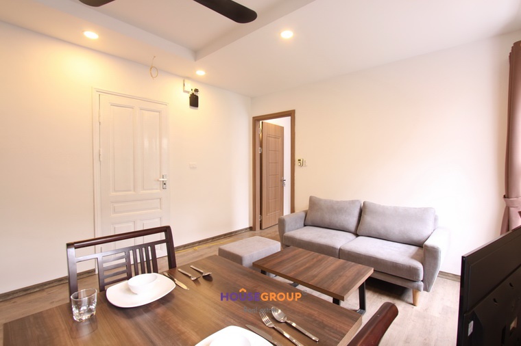 Rent apartment in Hanoi comes with full of natural light and bright