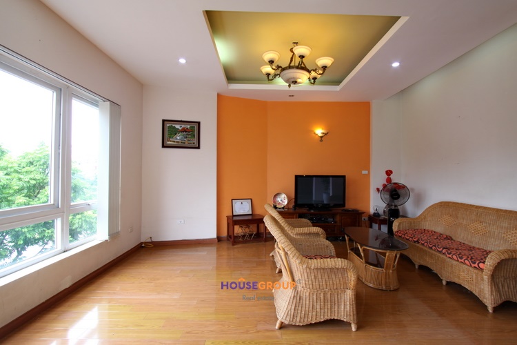 Hanoi real estate for rent a bright house in Ba Dinh District Hanoi