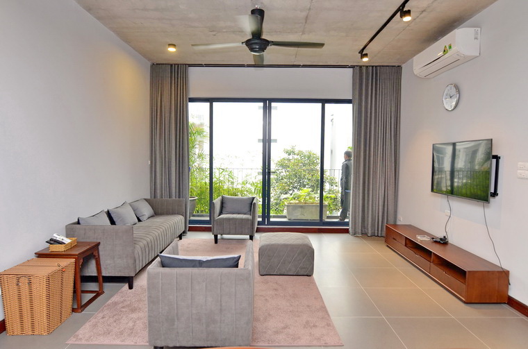 Newly furnished in modern style apartment on Tu Hoa Cong Chua, West Lake