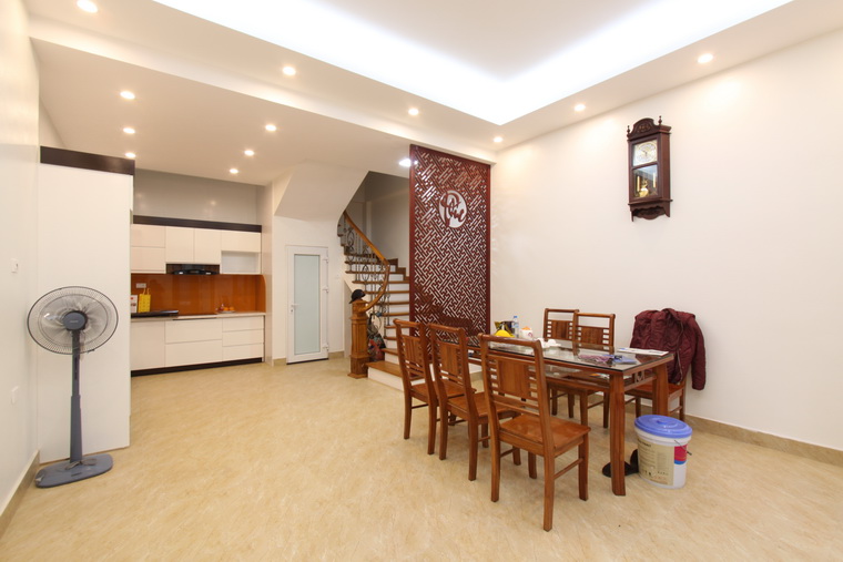 Brand new house in Tay Ho for rent having a huge terrace and 04 bedrooms