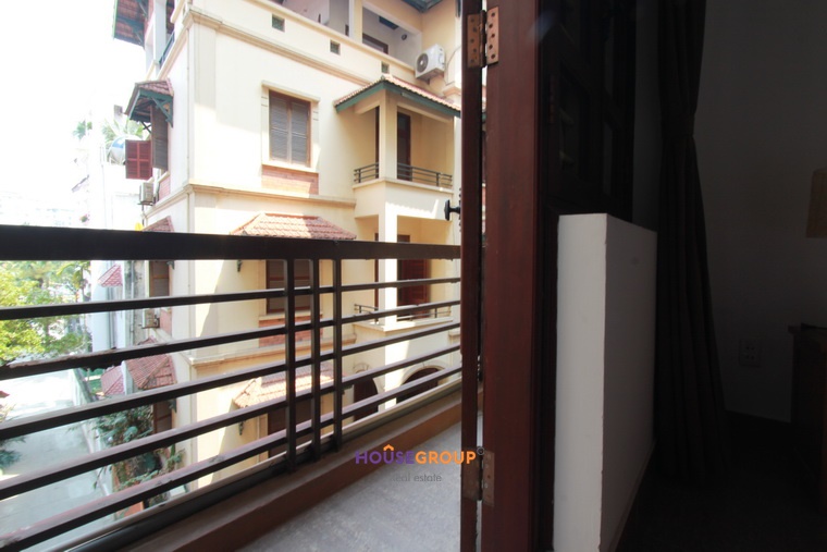 Brightness one bedroom apartment for rent in Tay Ho having private balcony