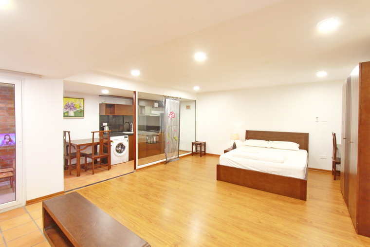 Spacious and beautiful studio apartment for rent in Tay Ho close to West Lake