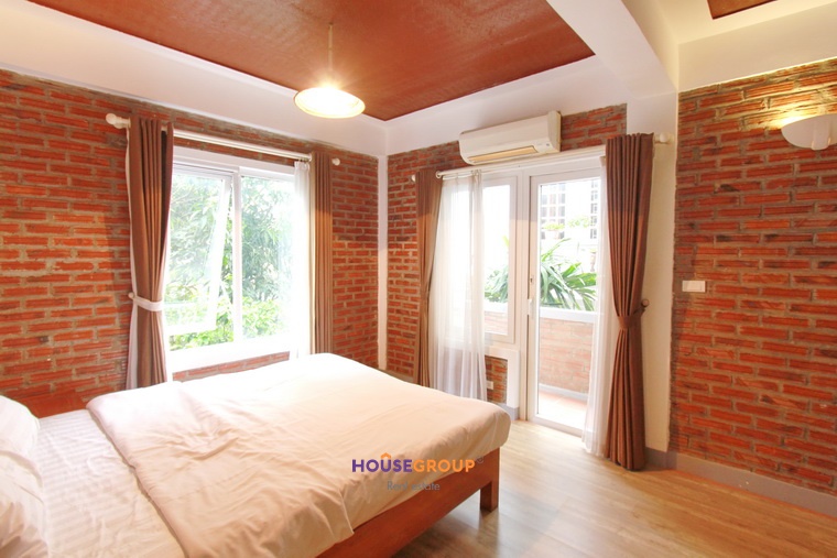 Brightness one bedroom apartment for rent in Tay Ho on Tay Ho Street