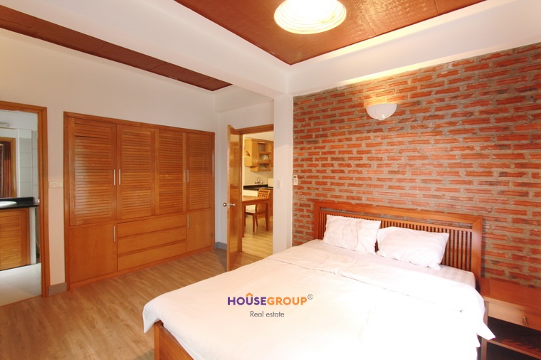 Brightness one bedroom apartment for rent in Tay Ho on Tay Ho Street