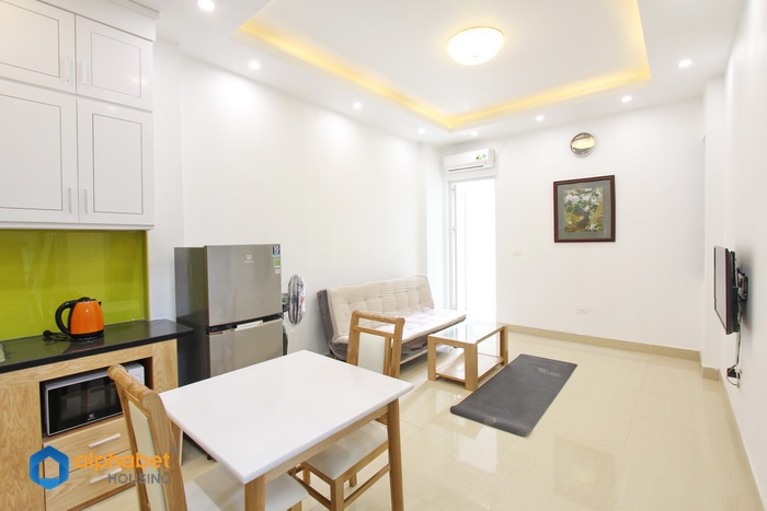 One bedroom apartment for rent on Xuan Dieu, Tay Ho, Hanoi