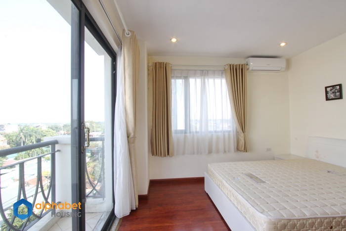 Modern spacious serviced apartment for rent in Hanoi on Xuan Dieu Street