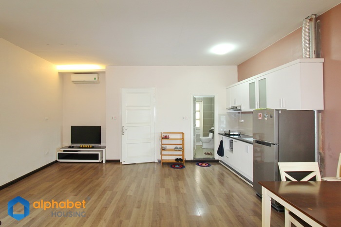 Modern style & 02 bedrooms apartment to rent in Ba Dinh Hanoi