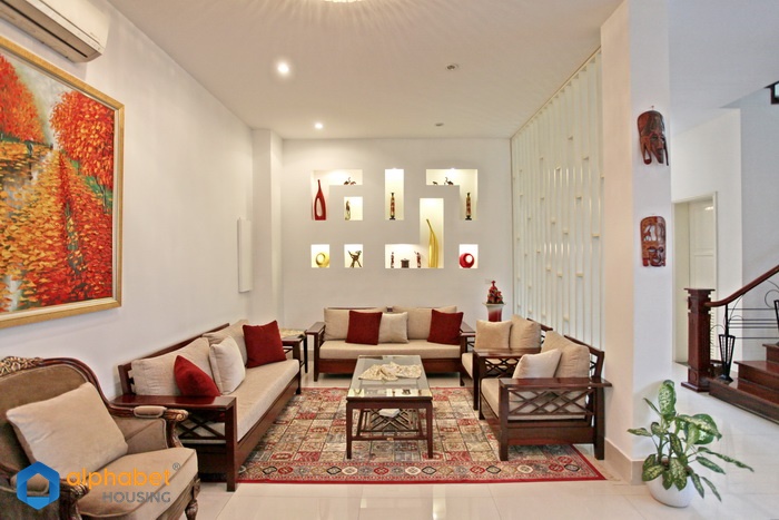 Luxury quality and 05 bedrooms ambassador Villa for rent in Ciputra