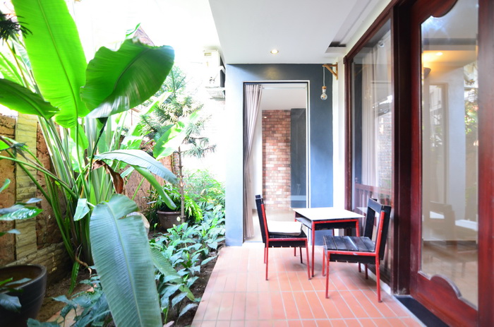 Beautiful apartment for rent in Tay Ho Hanoi with a back yard | 02 bedrooms