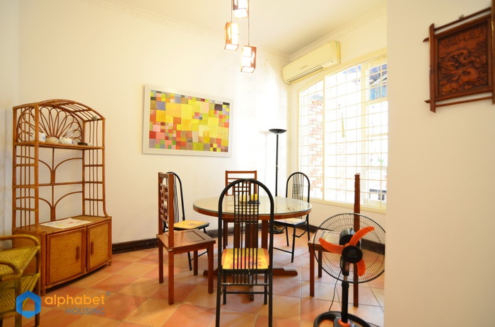 Big yard 04 bedrooms house for rent in Tay Ho Hanoi near to Intercontinental Hotel
