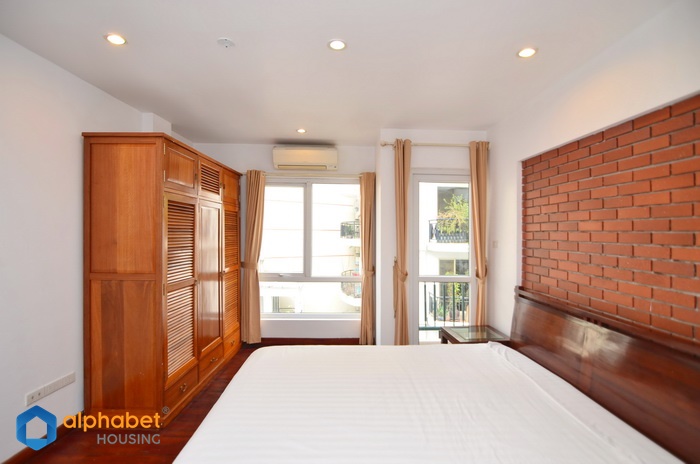 Spacious serviced apartment for rent in Truc Bach Hanoi | Fully Furnished