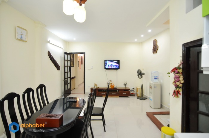 Renovated House to rent in Ba Dinh ready to move in Immediately