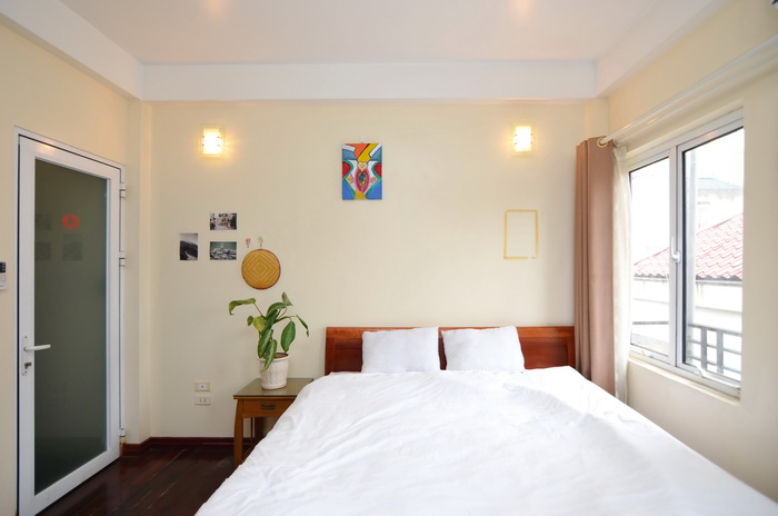 Lot of natural light room in shared House on Dang Thai Mai | Room No.2
