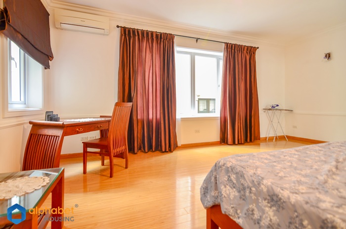 Western style and modern furnished Hanoi serviced apartments for rent in Tay Ho