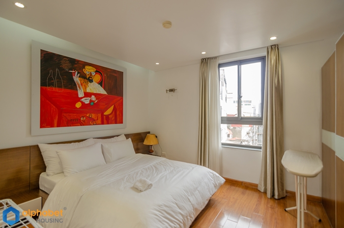 Modern 2 bedrooms serviced apartment for rent in Truc Bach Hanoi