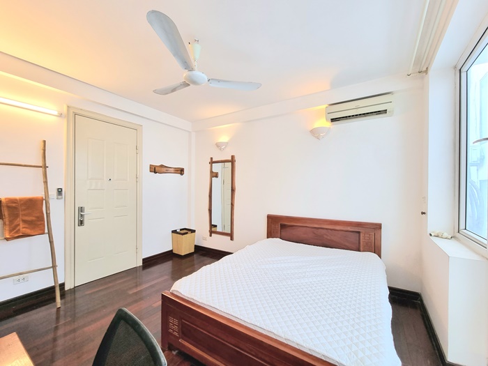 Full of Natural light room for rent in Tay Ho District | Room No.8
