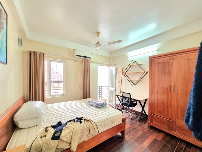 Cheap and Full of natural light room on Dang Thai Mai Street | Room No.4